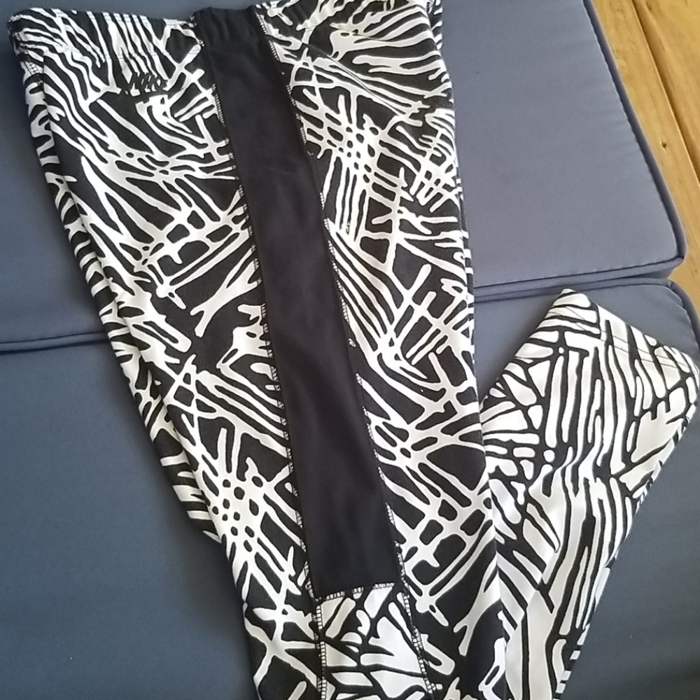 Nike leggings black/white